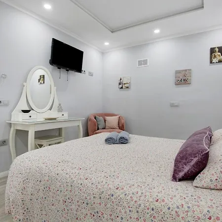 Apartment 7 Dioses *